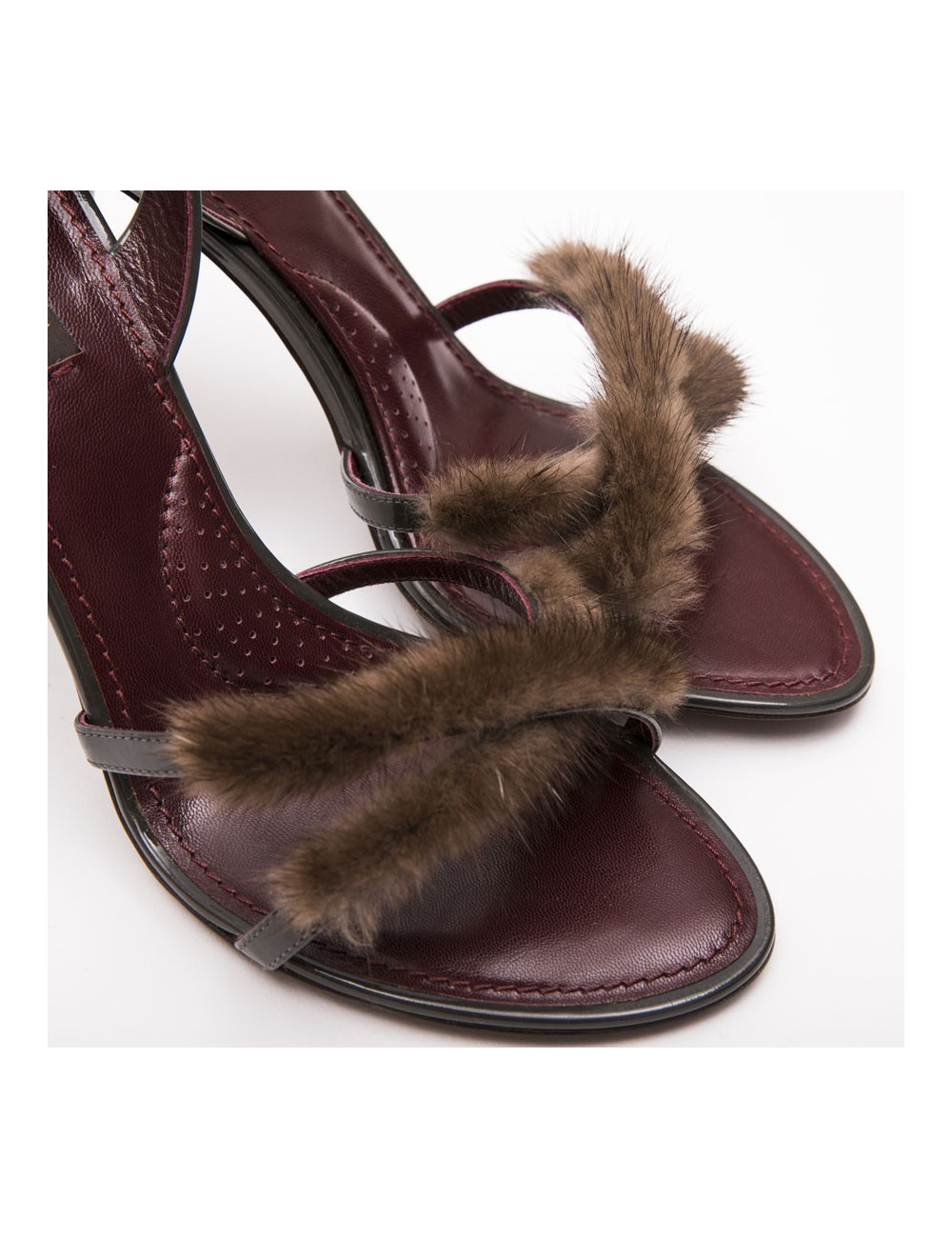 Sandales hautes T 39 LOUIS VUITTON avec bandes vison