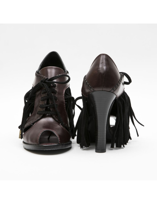 Sandales Hautes T 39 LOUIS VUITTON en cuir prune et franges noires