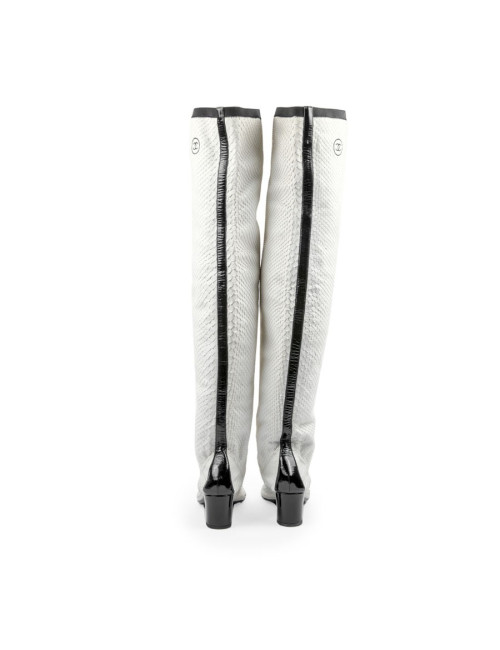Cuissardes T 37 CHANEL en python blanc