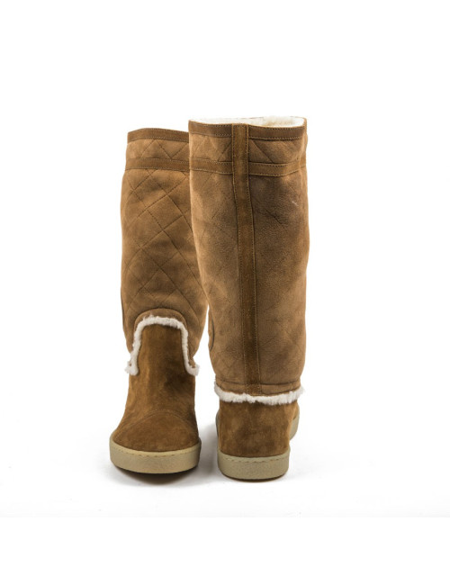 Bottes T 40  CHANEL en peau retournée camel