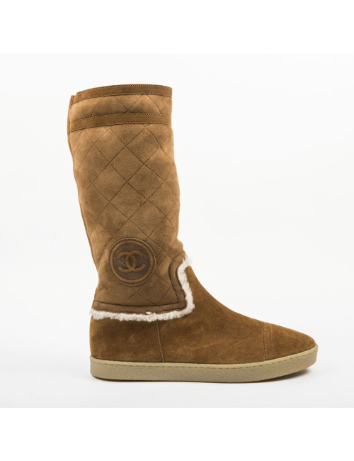 Bottes T 40  CHANEL en peau retournée camel