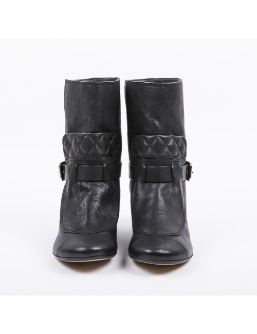 CHANEL boots size 37.5FR in Black aged leather