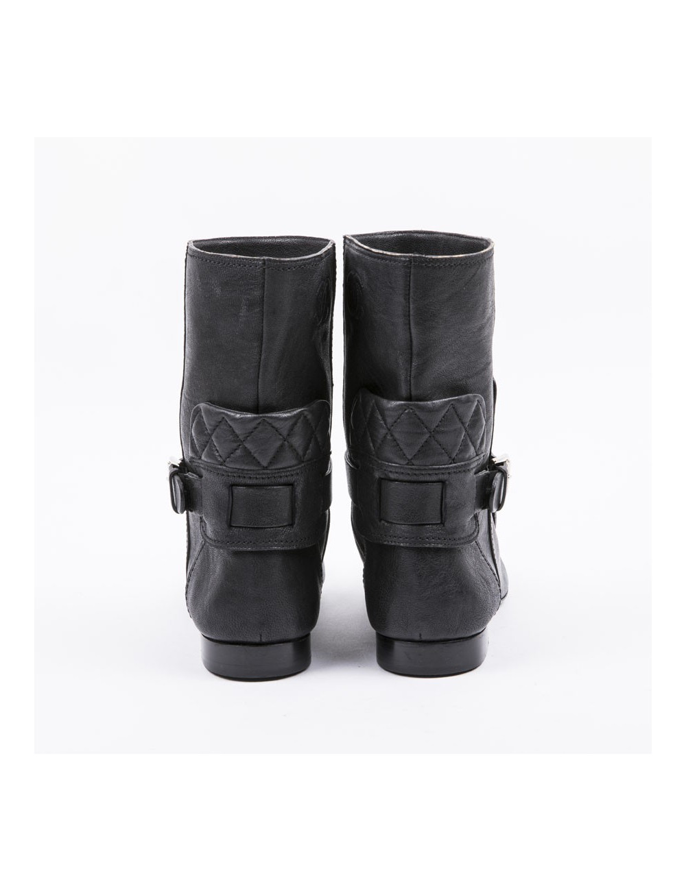 CHANEL boots size 37.5FR in Black aged leather