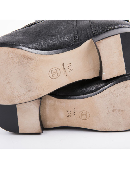 Boots T 37.5 CHANEL cuir de veau noir vieilli 