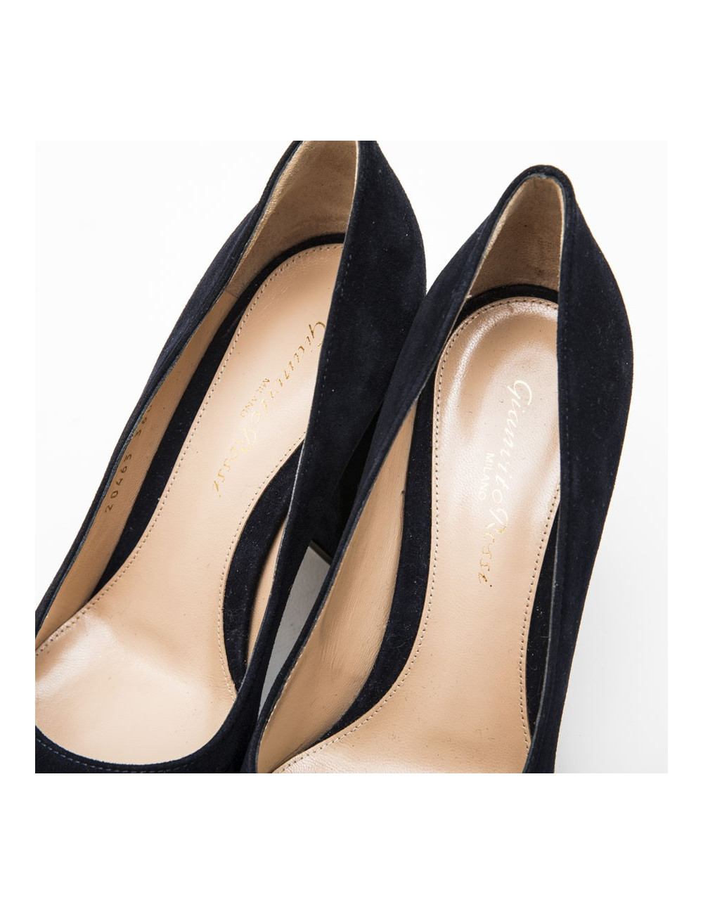 Escarpins T 36.5 GIANVITO ROSSI veau velours bleu