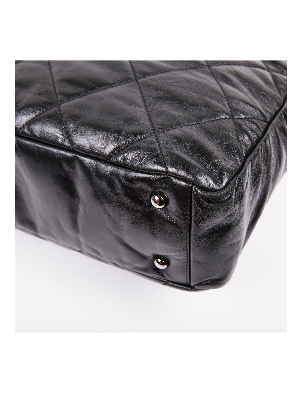 Sac CHANEL en cuir matelassé noir vieilli et tweed gris foncé