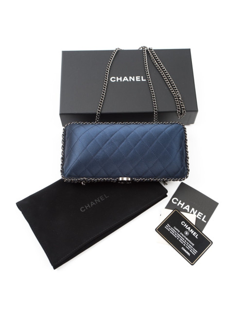 Sac minaudière CHANEL satin de soie bleu nuit