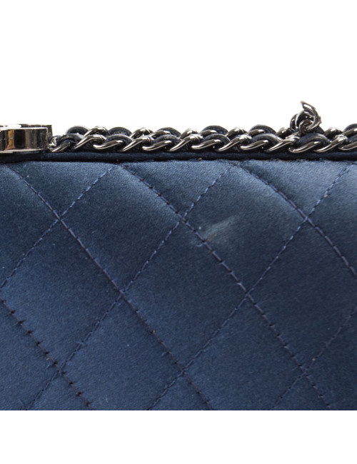 Sac minaudière CHANEL satin de soie bleu nuit