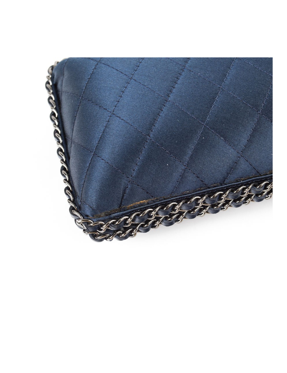 Sac minaudière CHANEL satin de soie bleu nuit