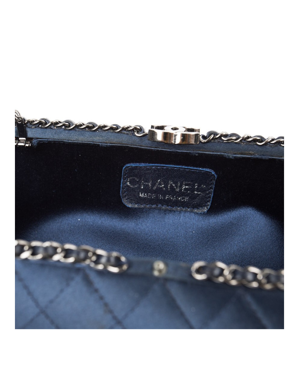 Sac minaudière CHANEL satin de soie bleu nuit