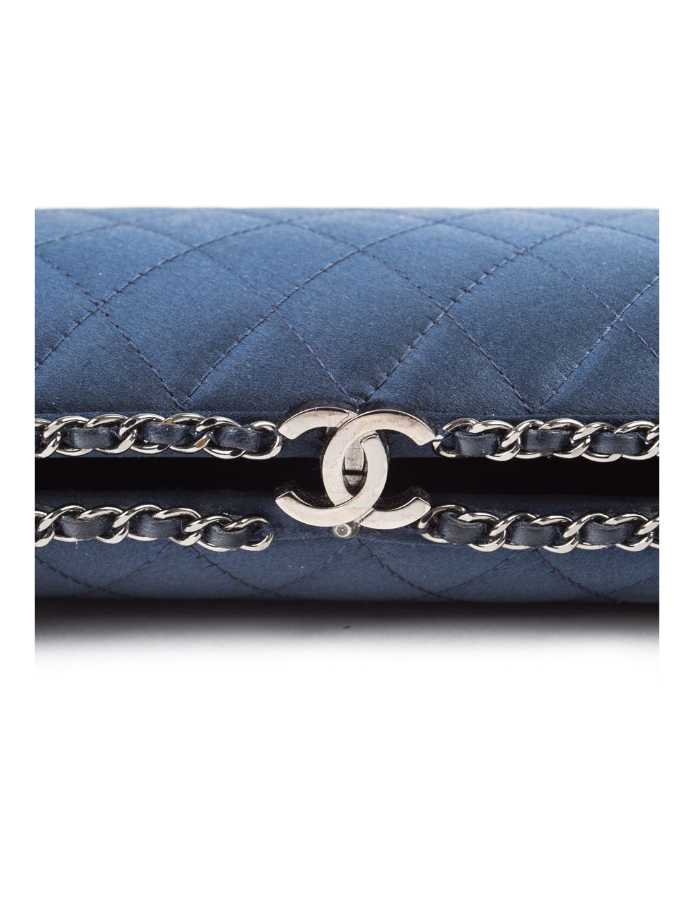 Sac minaudière CHANEL satin de soie bleu nuit
