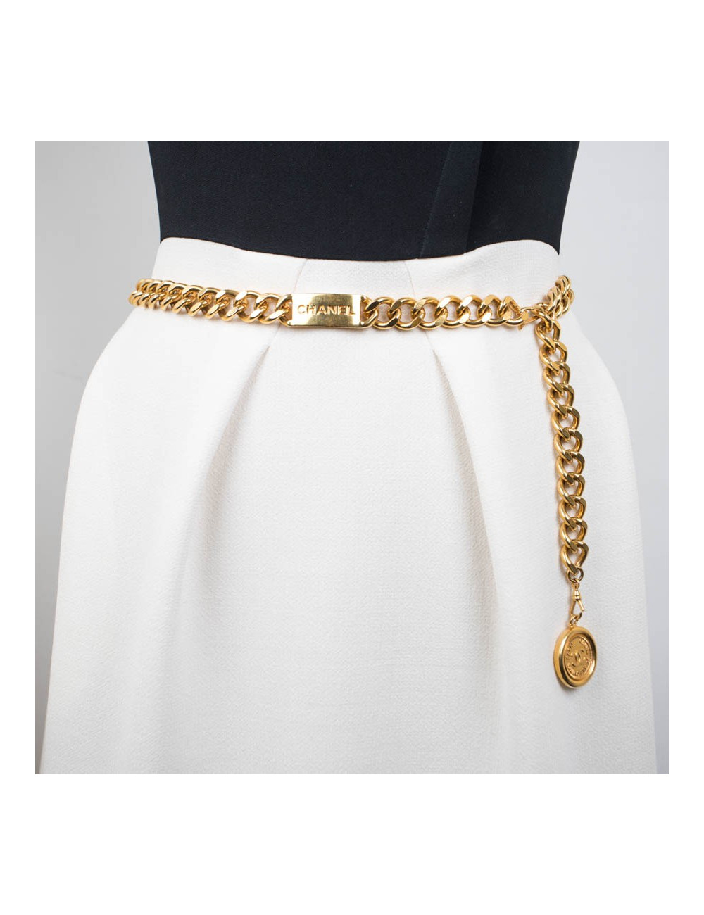 CHANEL vintage belt in gilt metal chain size 85FR