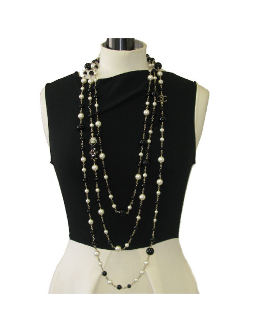 CHANEL multi row necklace with pearls, cc and Coco figurine