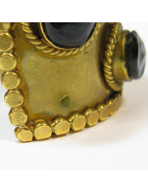 Manchette MARGUERITE de VALOIS Couture en métal doré et cabochons en pâte de verre