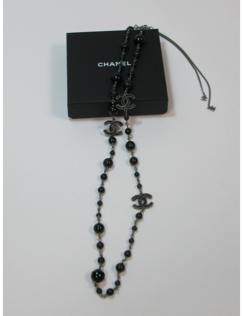 CHANEL black and dark gray pearls, CC and ruthenium chain