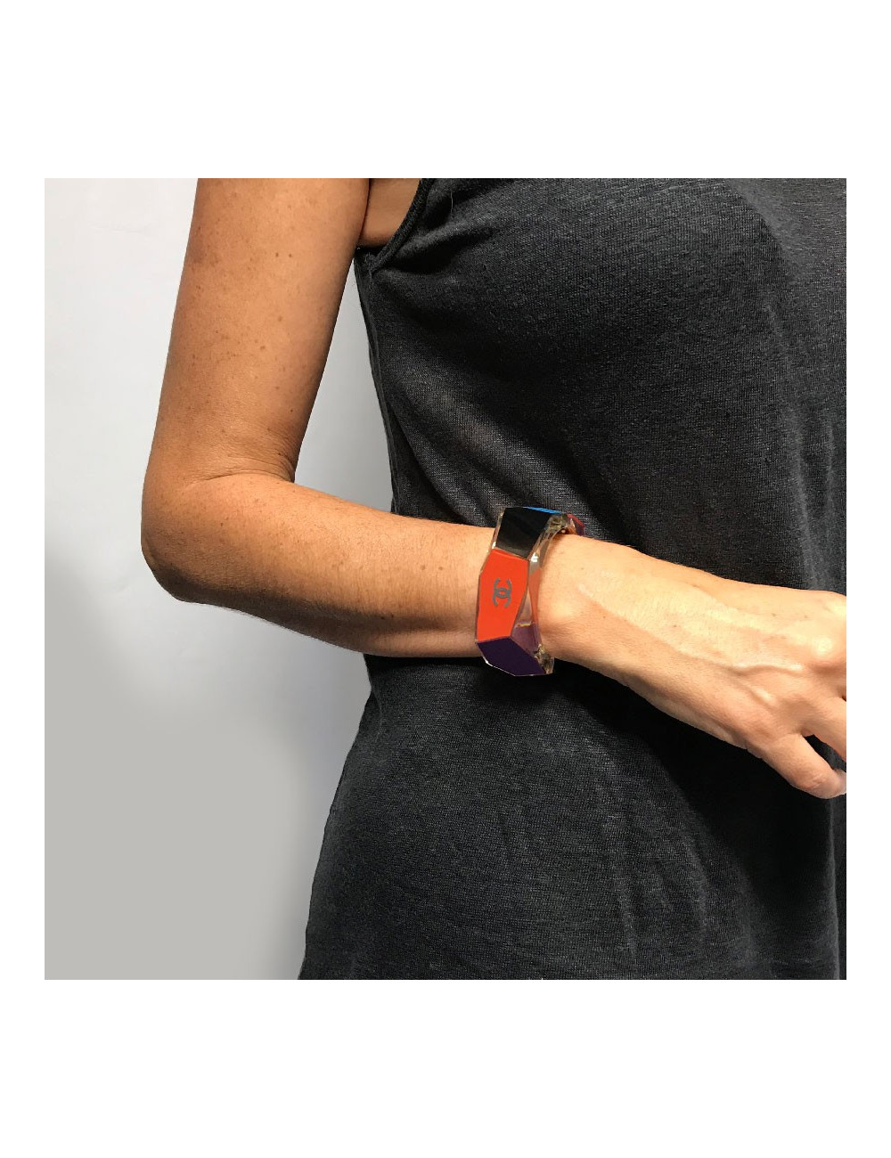 CHANEL Cuff bracelet in multicolored plexiglass