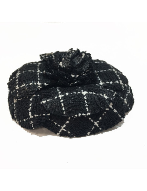 Broche CHANEL camélia tissu noir et blanc