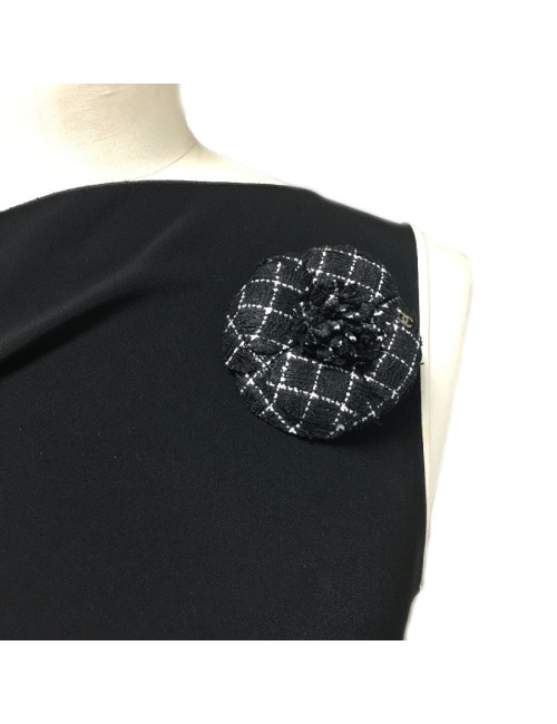 Broche CHANEL tissu