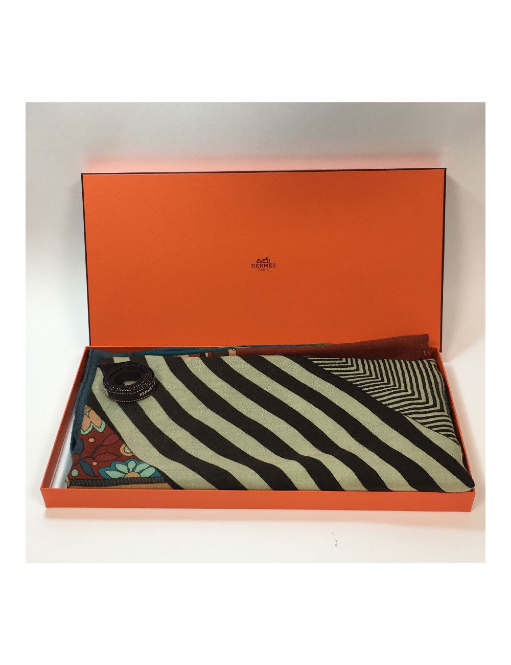 Châle HERMES en cachemire et soie