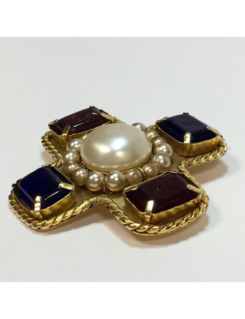 Broche CHANEL Couture pâte de verre