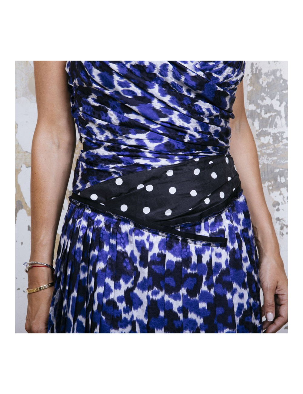 LOUIS VUITTON pleated dress in white and blue printed silk size 38