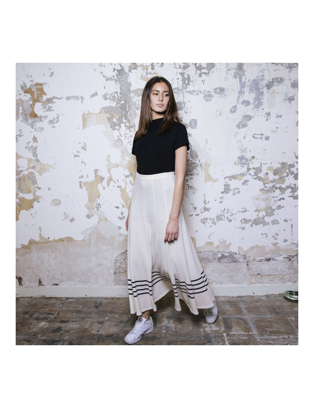 Jupe longue CHANEL T 42 en cachemire ivoire et rayée noire