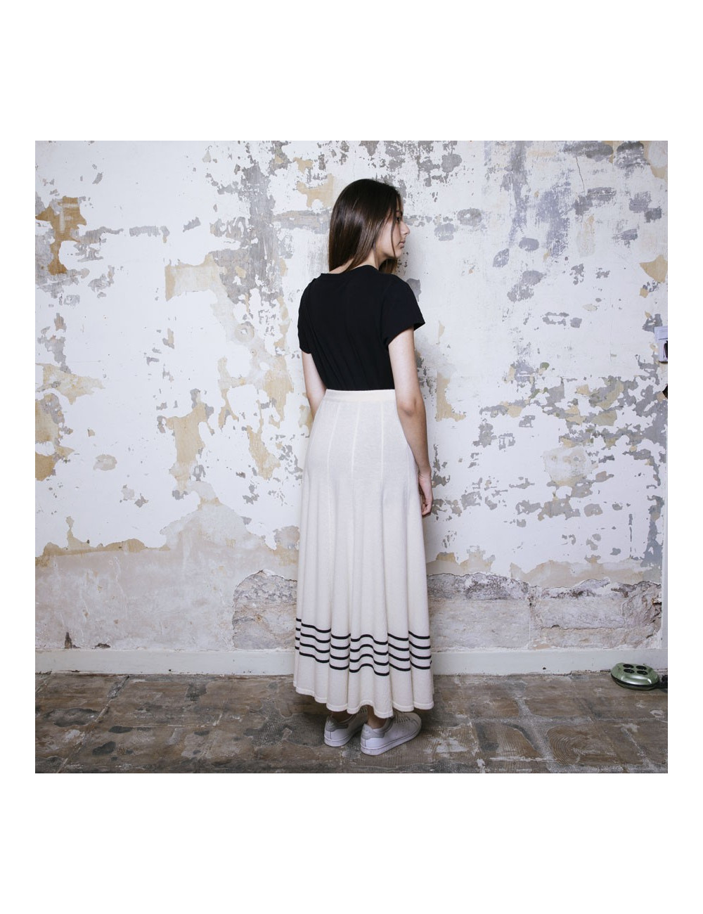 Jupe longue CHANEL T 42 en cachemire ivoire et rayée noire