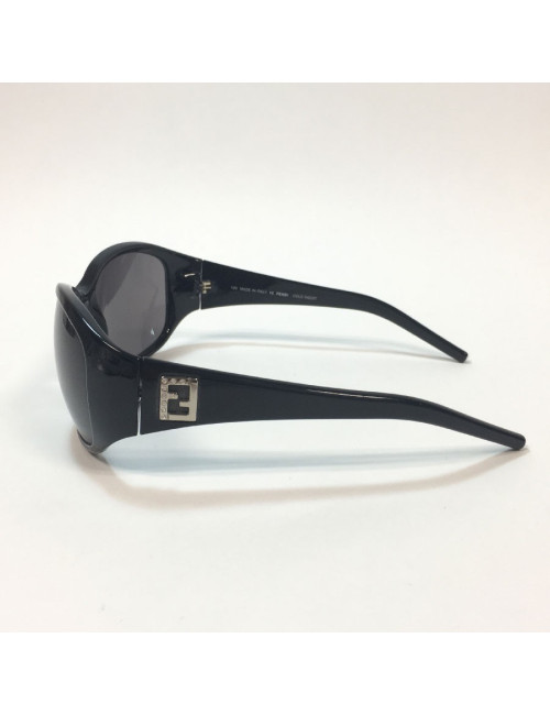 Lunettes de soleil FENDI monture noire