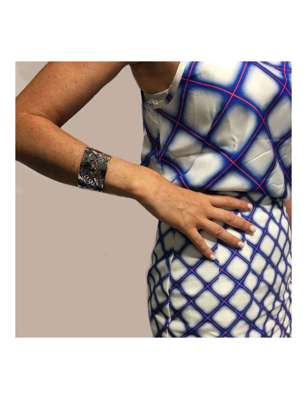 CHANEL 'camellias' cuff bracelet in sterling silver