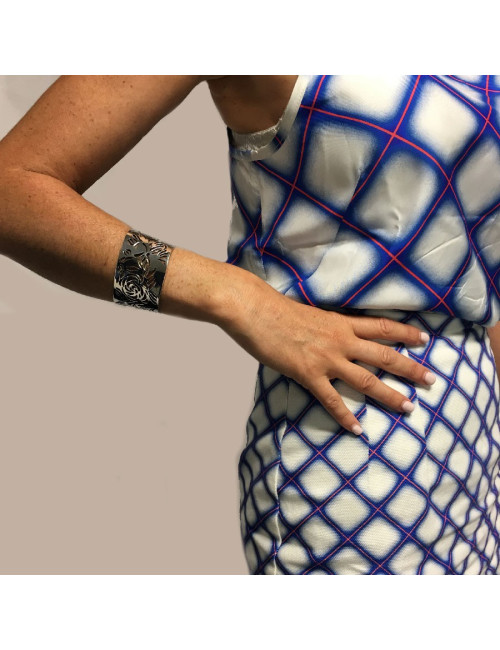 CHANEL 'camellias' cuff bracelet in sterling silver