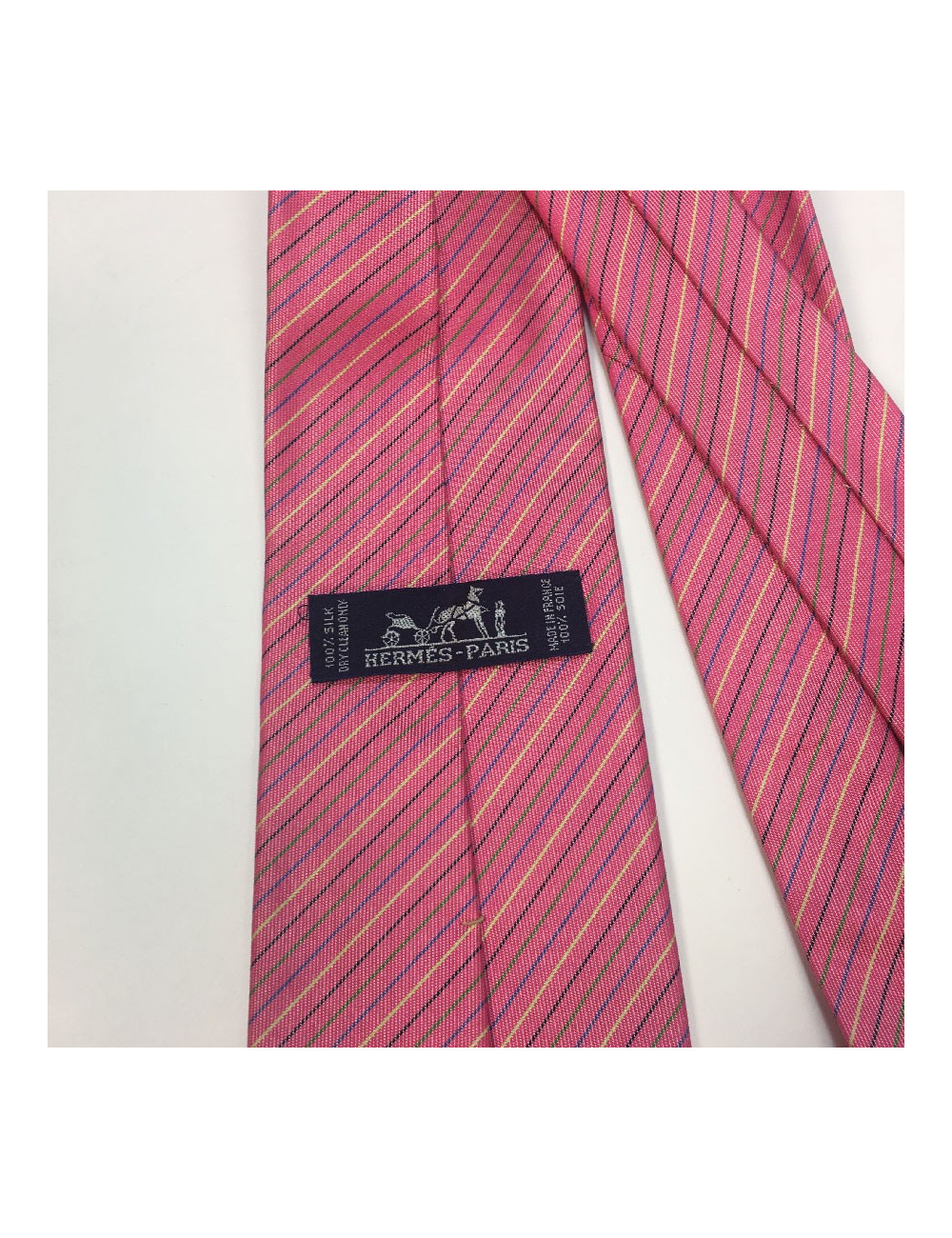 Cravate HERMES soie rose