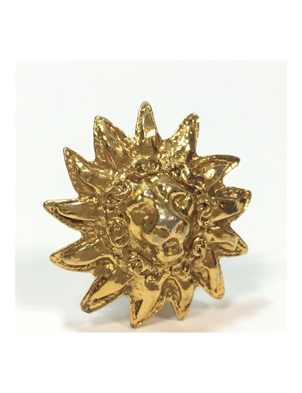 Boucles d'oreille CHANEL