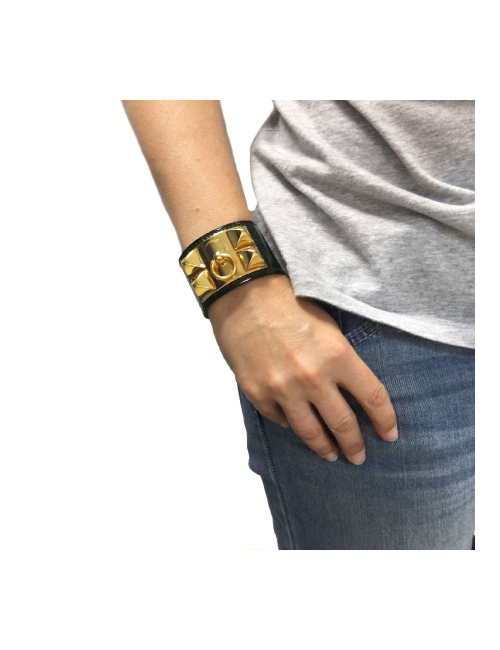  HERMES Collier de Chien cuff bracelet in green emerald crocodile