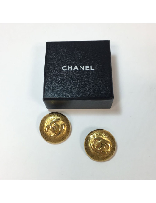 Boucles d'oreille clips CHANEL vintage en métal doré