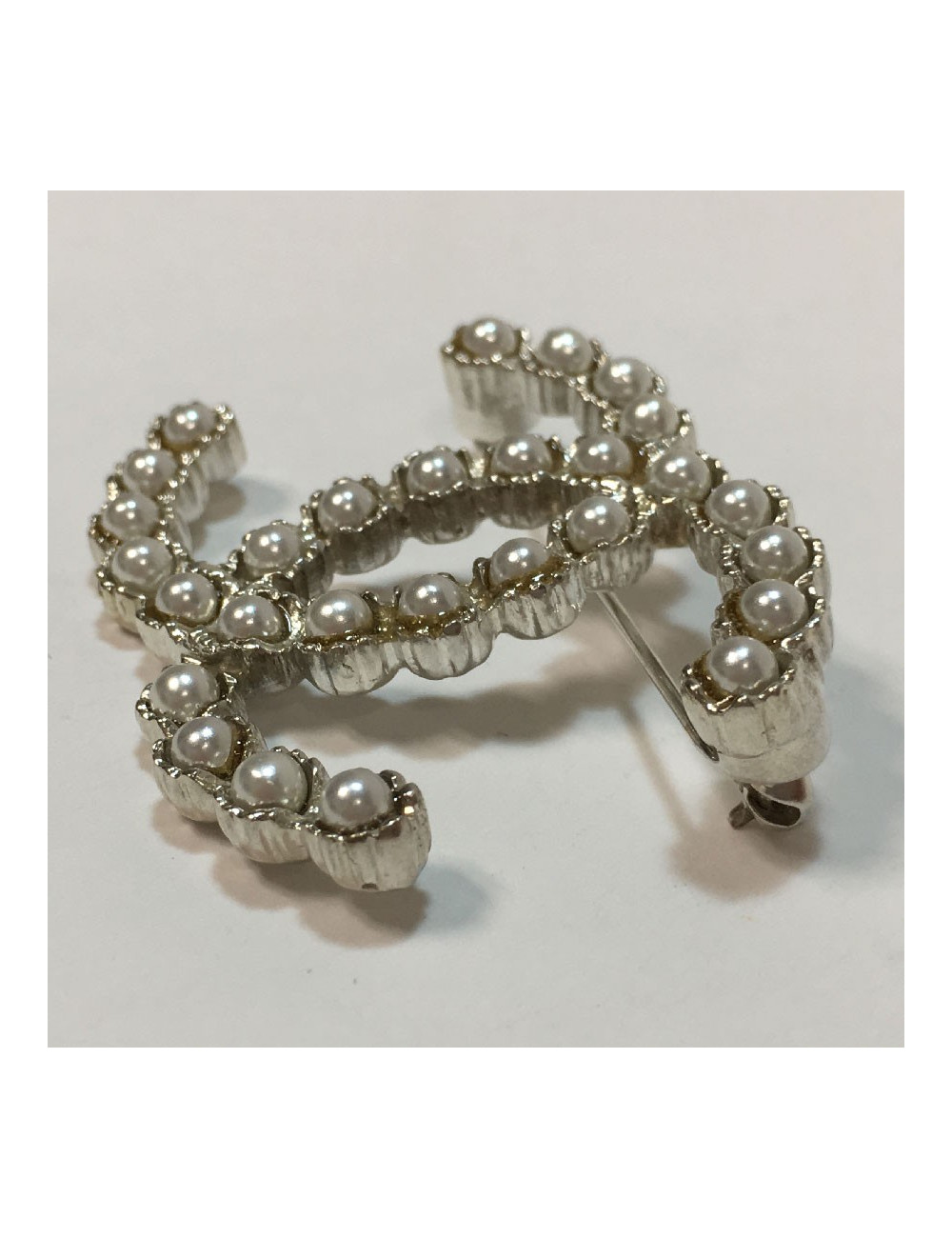 Broche CHANEL perles