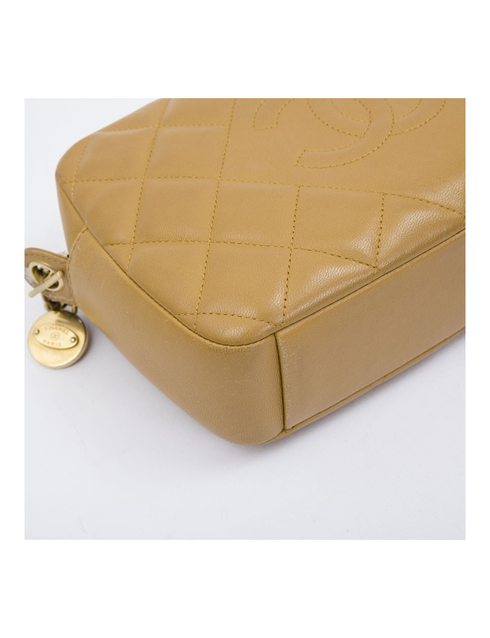 CHANEL camera bag in camel quilted leather