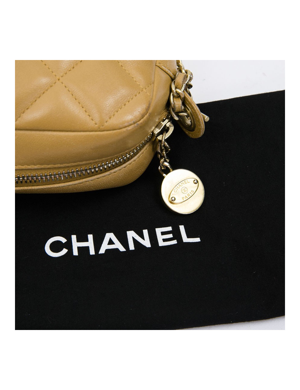 CHANEL camera bag in camel quilted leather