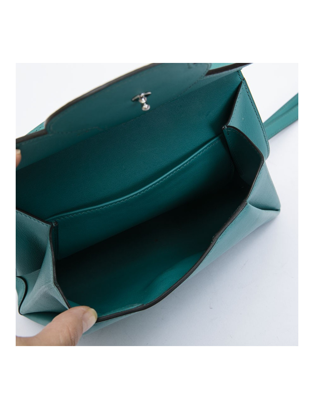 HERMES Tutti Frutti Hermail Bag in blue peacock tadelakt leather and green crocodile