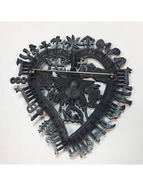 Broches CHRISTIAN LACROIX coeur gris