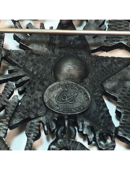 Broches CHRISTIAN LACROIX coeur gris