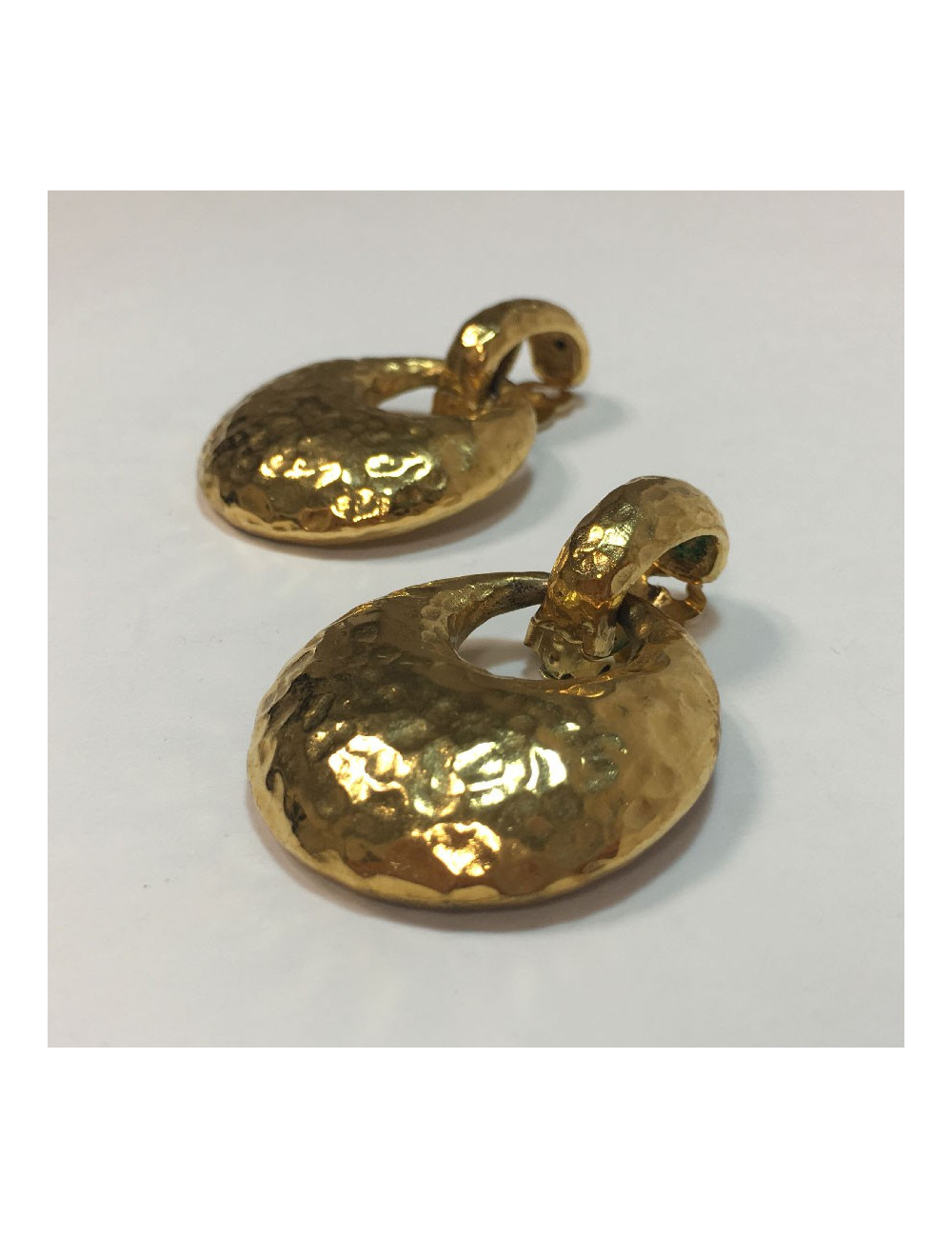 YSL YVES SAINT LAURENT vintage clip-on earrings in hammered gilded metal