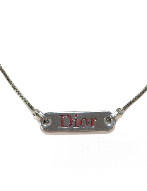 Collier DIOR avec plaque "Dior" en métal argenté