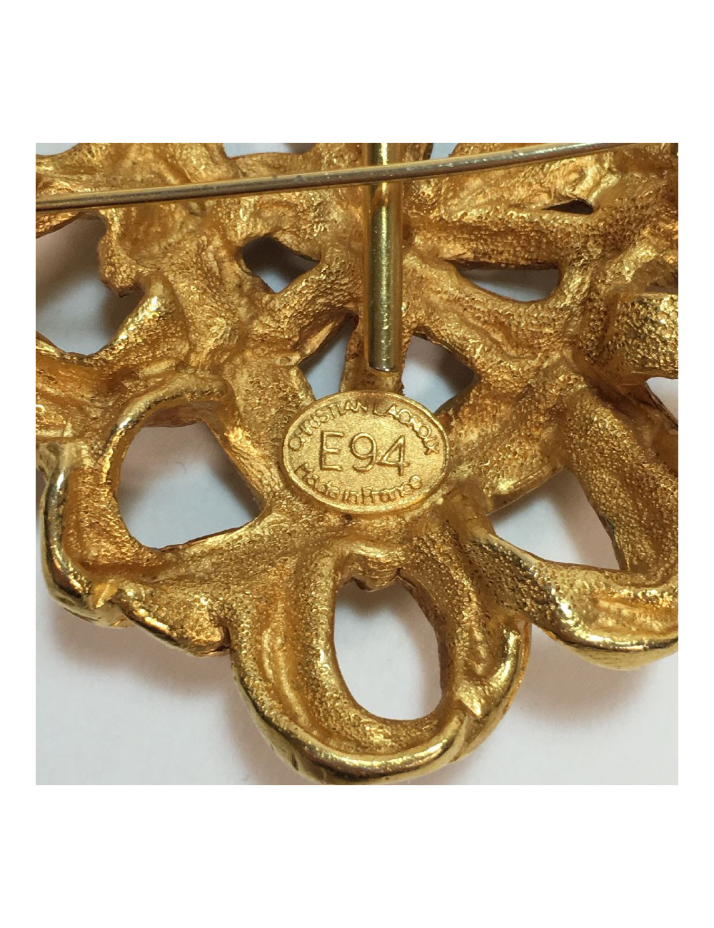 Broche CHRISTIAN LACROIX vintage 