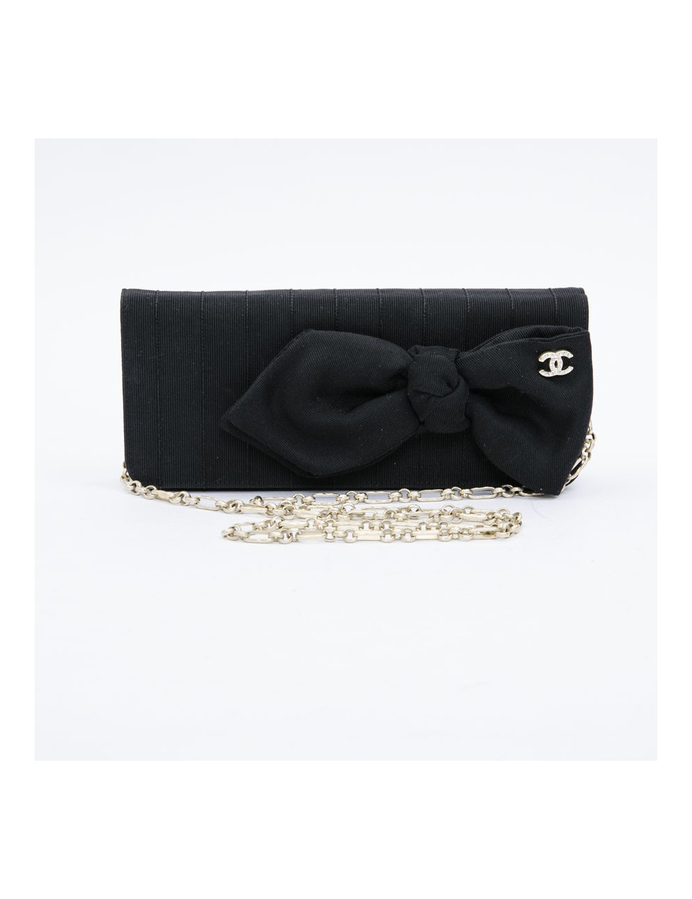CHANEL evening clutch in black fabric 