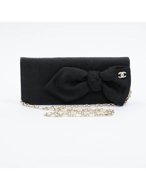 CHANEL evening clutch in black fabric 