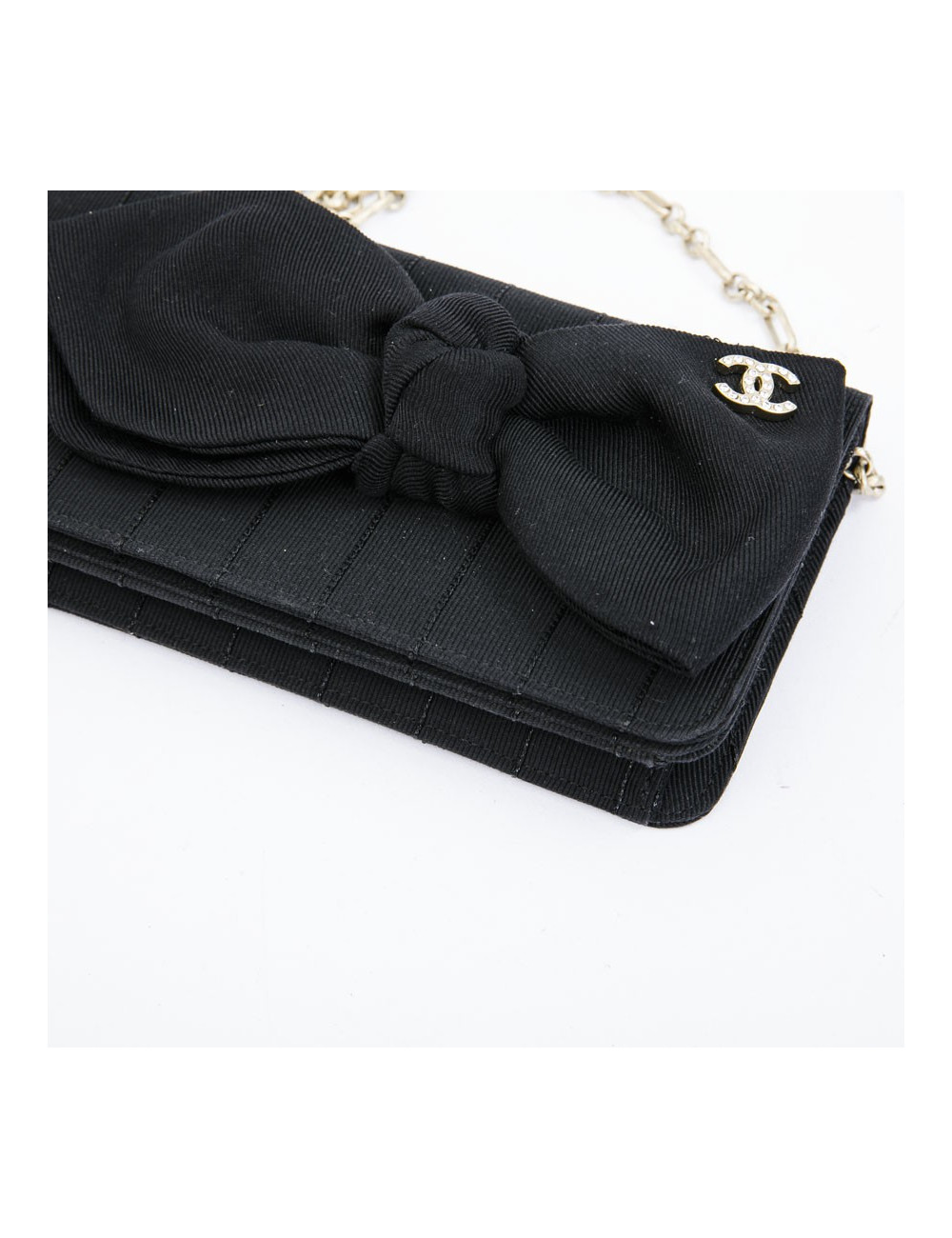 CHANEL evening clutch in black fabric 