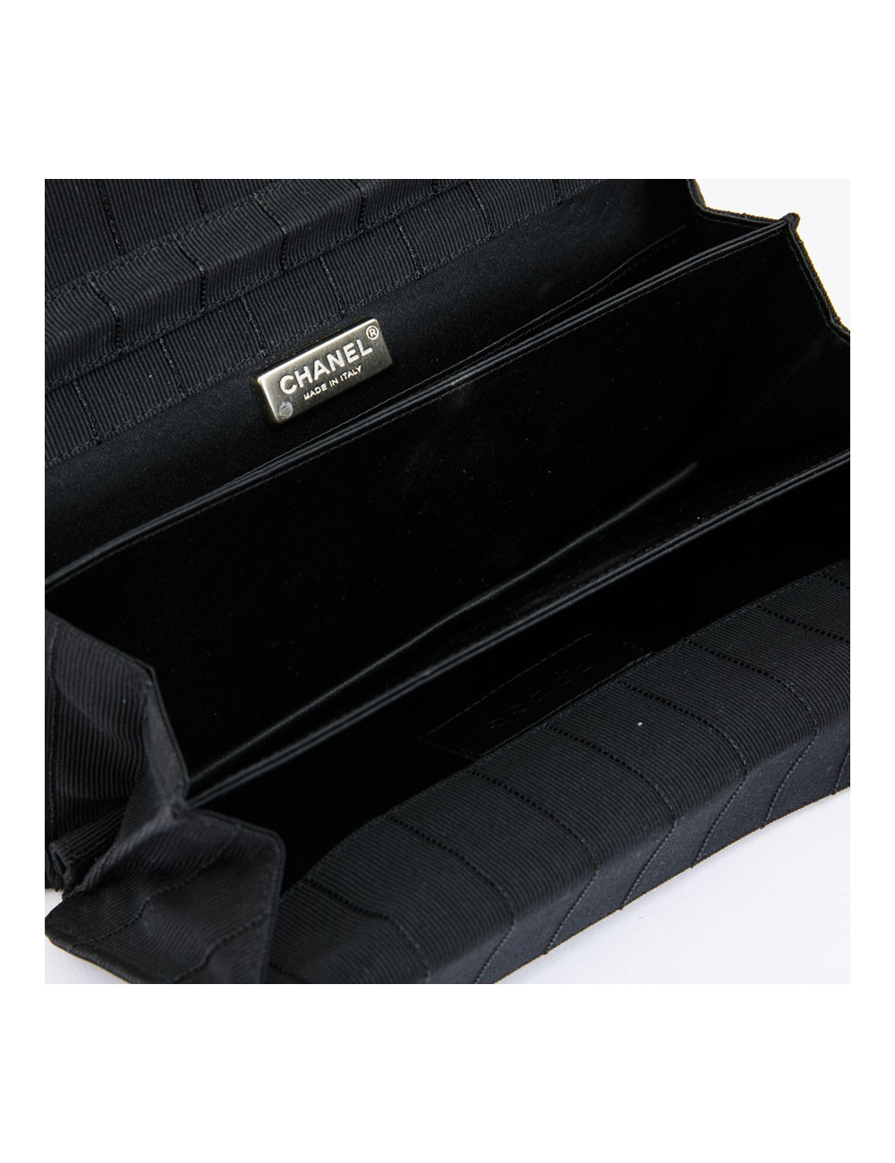 CHANEL evening clutch in black fabric 