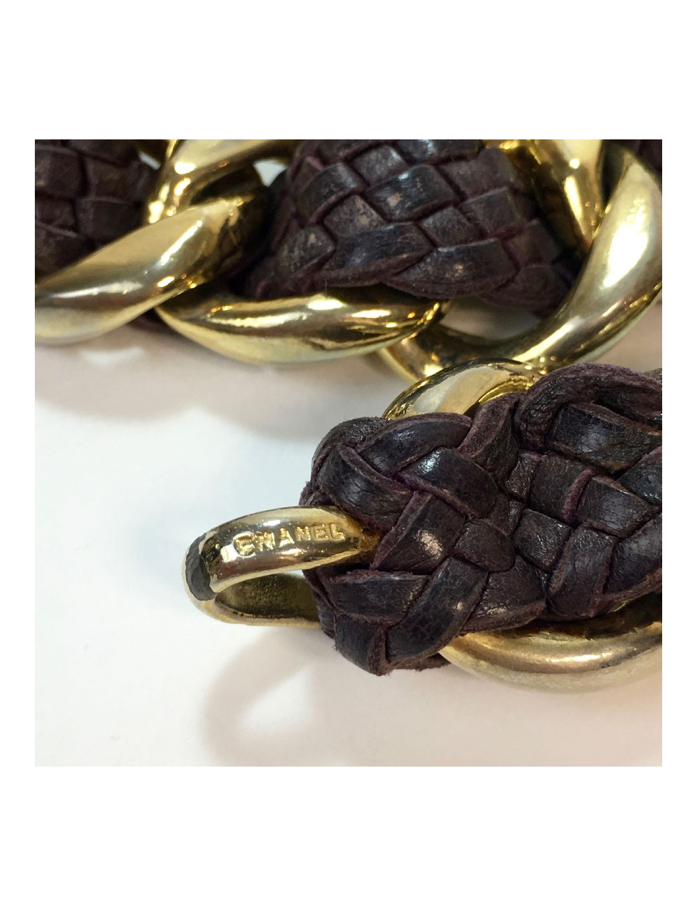 CHANEL vintage belt in gilt chain interlaced with purple braided leather