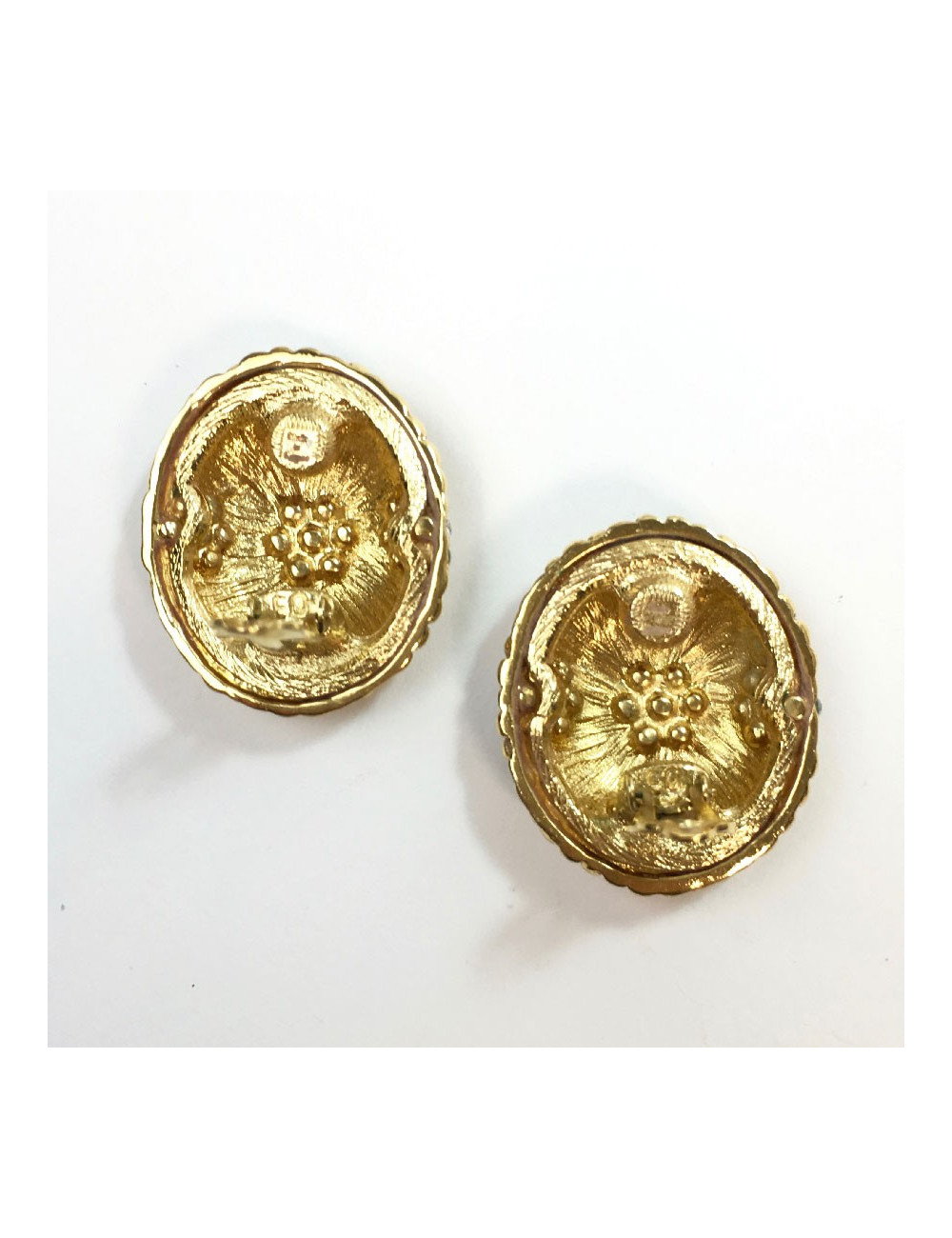 YSL SAINT LAURENT Vintage clip-on earrings in gilt metal and rhinestones