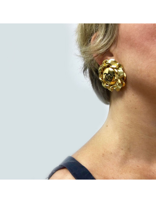 Clips CHANEL vintage cuir et métal